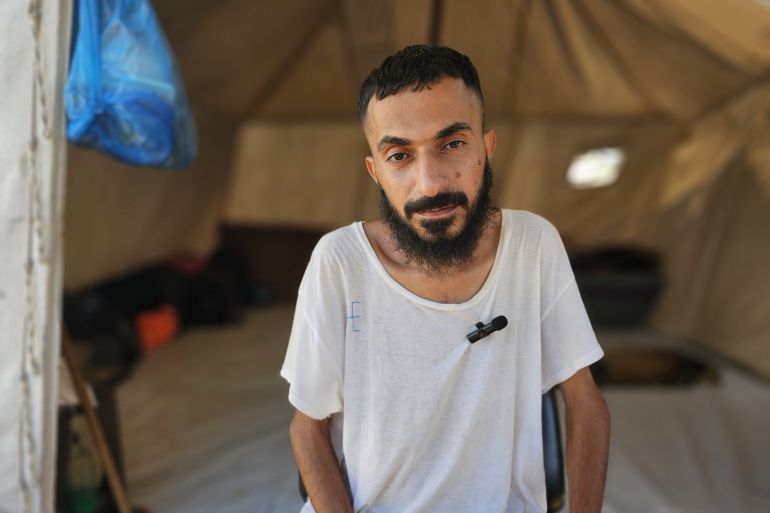 Ibrahim Salem now lives in a tent in Khan Younis. He suffers from severe PTSD and avoids being close to fences. (Photo: Hassan Islieh/Sahat)