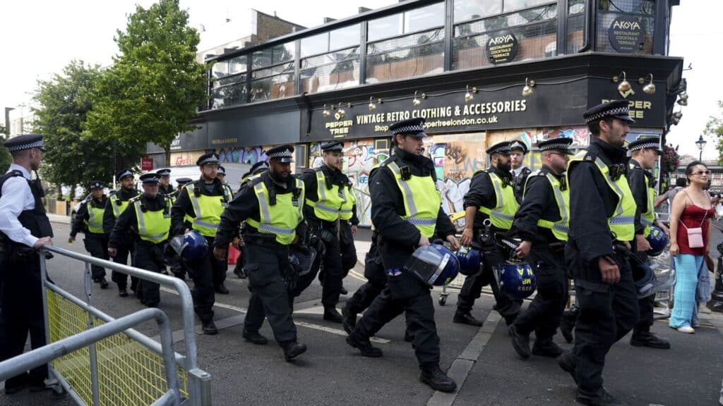 Police say 2 people who were attacked during London’s Notting Hill Carnival have died