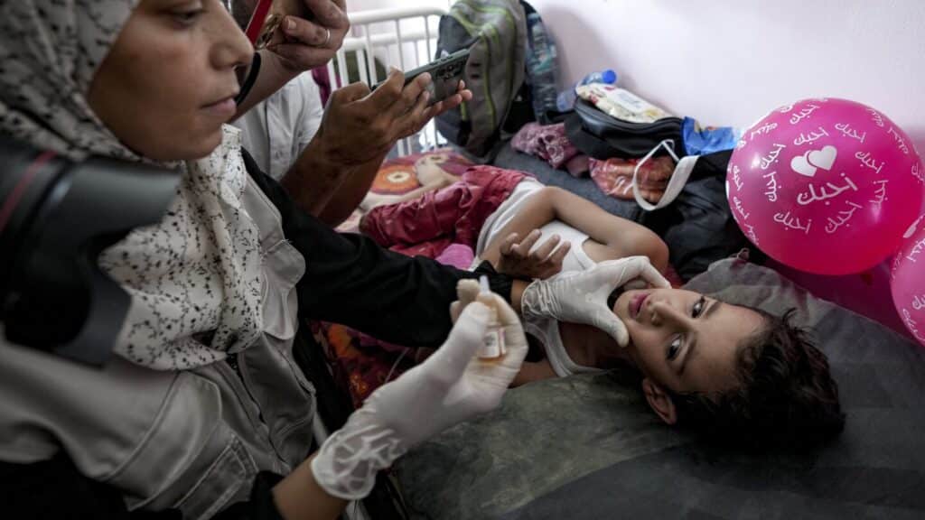 Large-scale polio vaccinations begin in war-ravaged Gaza