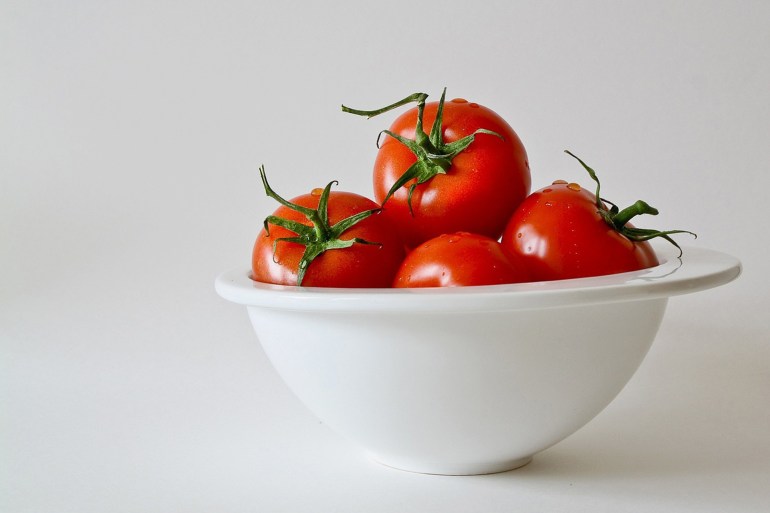 Tomatoes, Bowl, Food image. Free for use.