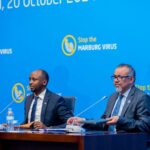 حساب وزارة الصحة الرواندية على اكس https://x.com/rwandahealth?s=11&t=iDFFDueku2vuebTf7zRDDQ Umuyobozi Mukuru wa OMS, Dr Tedros Adhanom Ghebreyesus, yashimye uburyo u Rwanda rukoresha ikoranabuhanga rigezweho mu gukurikirana abarwayi no gushaka ibisubizo by’ibibazo nk’Icyorezo cya Marburg, avuga ko u Rwanda ari urugero rwiza mu kwimakaza ikoranabuhanga mu rwego rw’ubuzima. Yijeje ko OMS izakomeza gufatanya n’u Rwanda muri ruru rugendo rwo guhangana n’iki cyorezo kugeza gitsinzwe burundu.